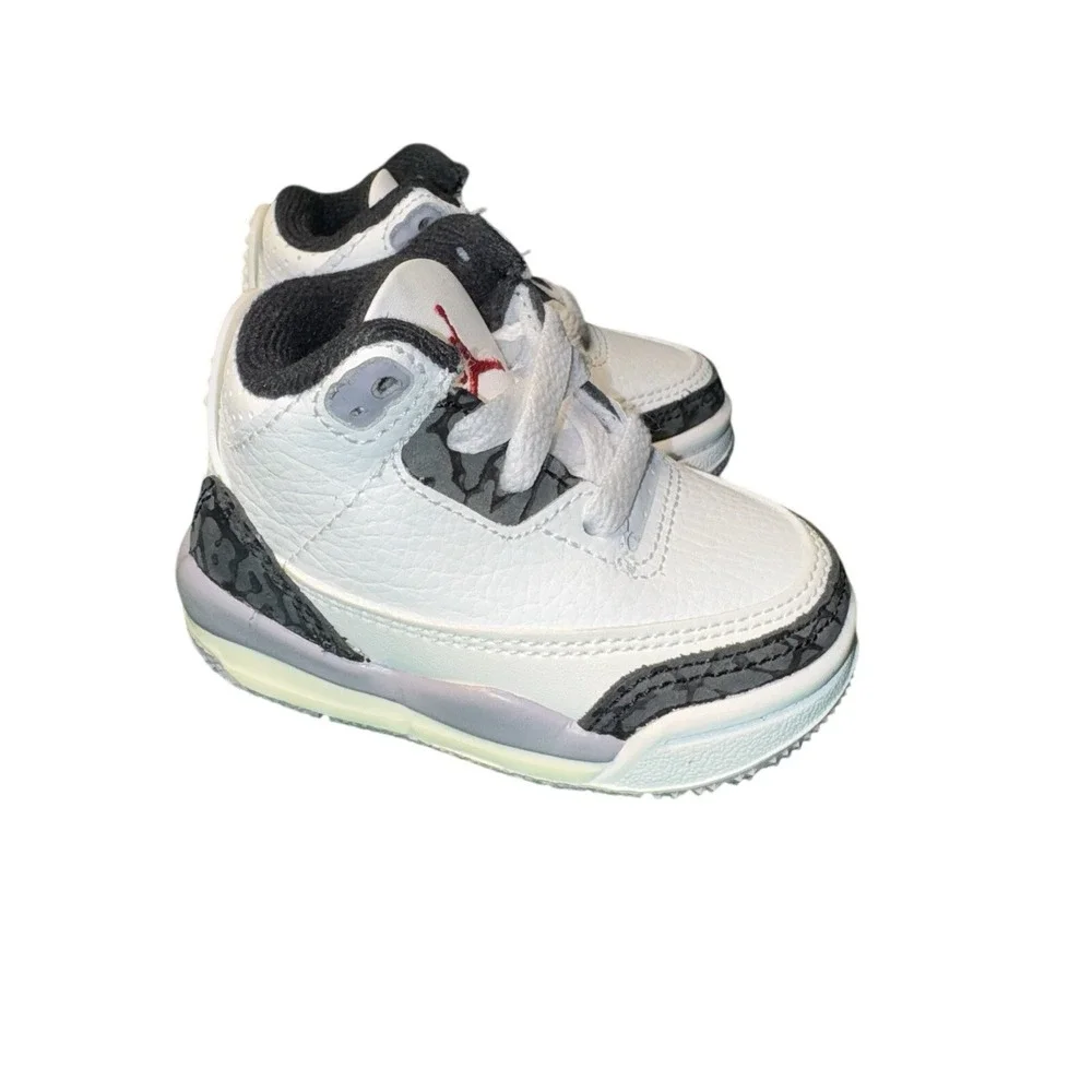 Air Jordan 3 Retro Summit White Fire Red Grey DM0968-106 Toddler Baby Size 2C